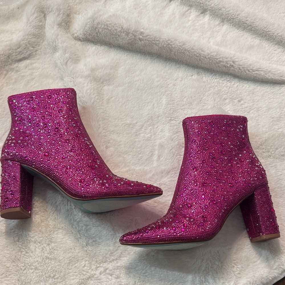 Betsey Johnson Fuchsia Sparkle Heeled Boots
